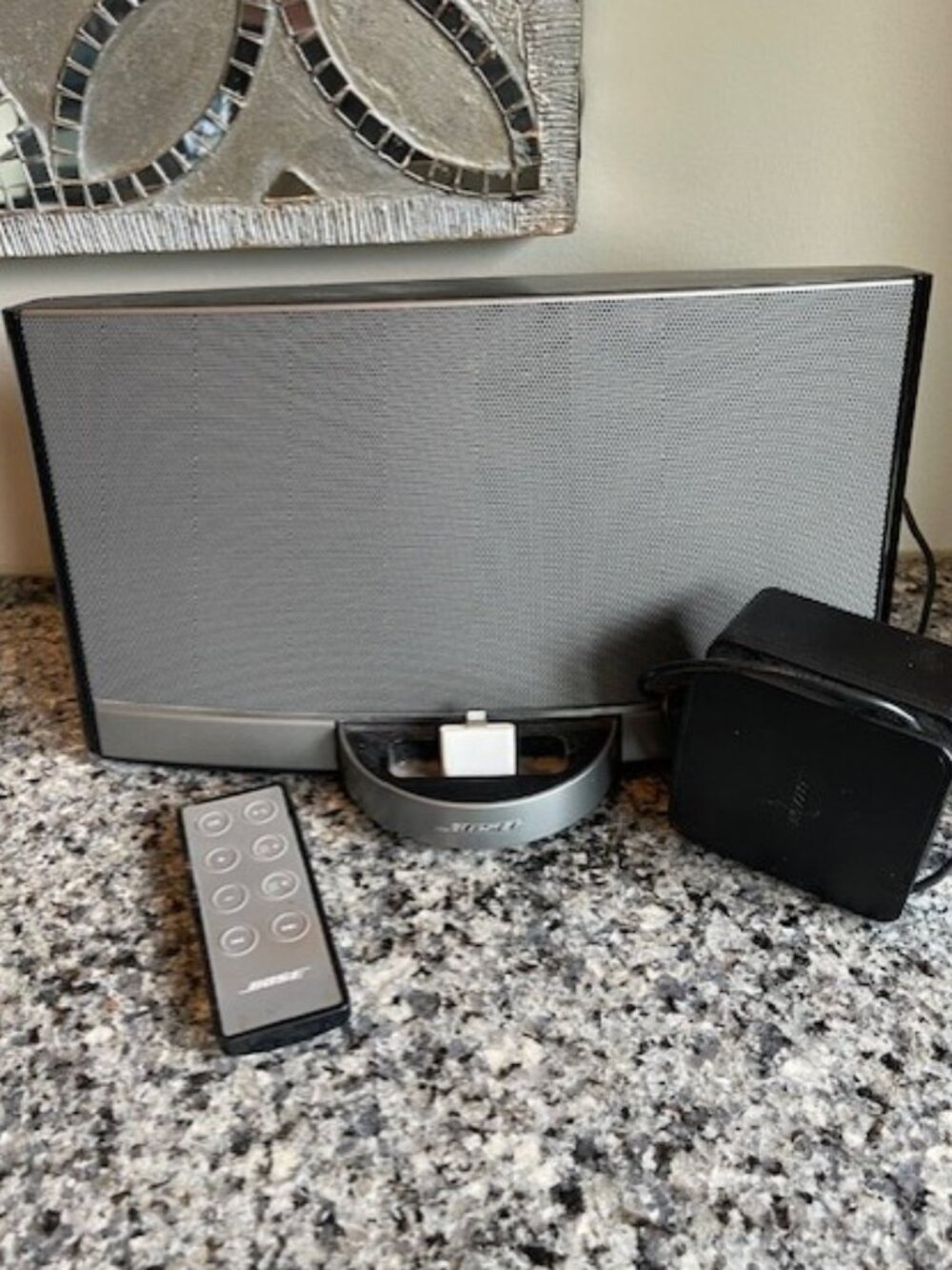 Bose bluetooth speaker with remote